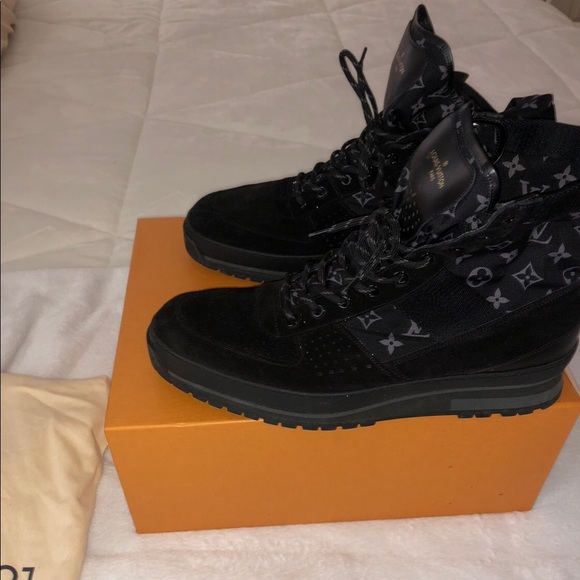 Louis Vuitton shoes size 10 European size 11 US - Picture 2 of 3